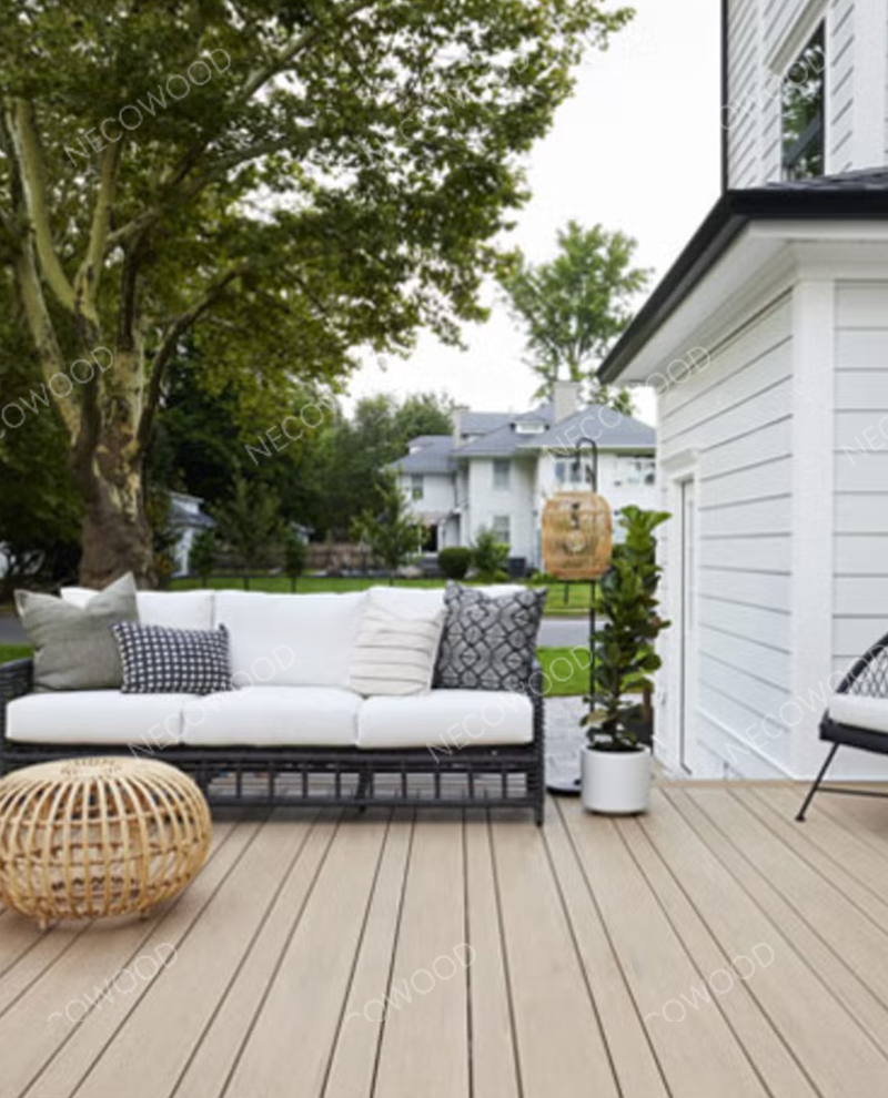 OEM és ömlesztett kompozit teraszburkolatok Kuvaiti forgalmazók számára